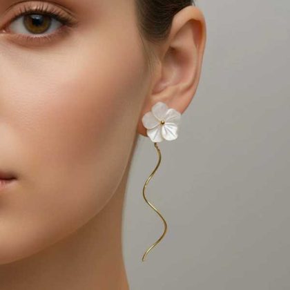 گوشواره کرلی گل صدفی